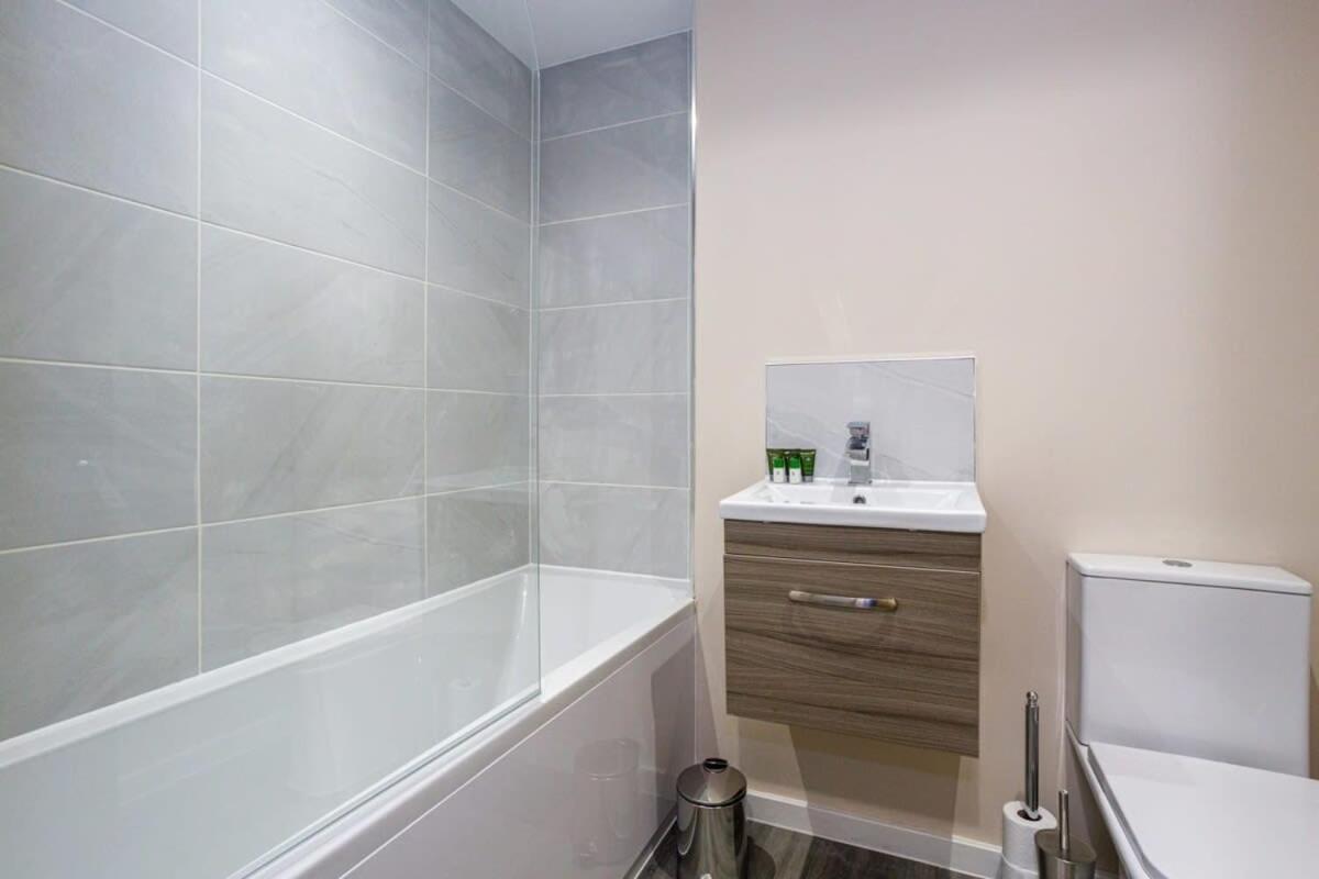 Stylish And Modern 1 Bedroom Apartment Manchester Exterior foto